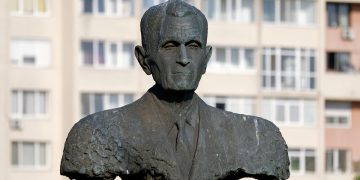 The Magnificent Minds: A Journey Through the Lives of History’s Most Influential Figures